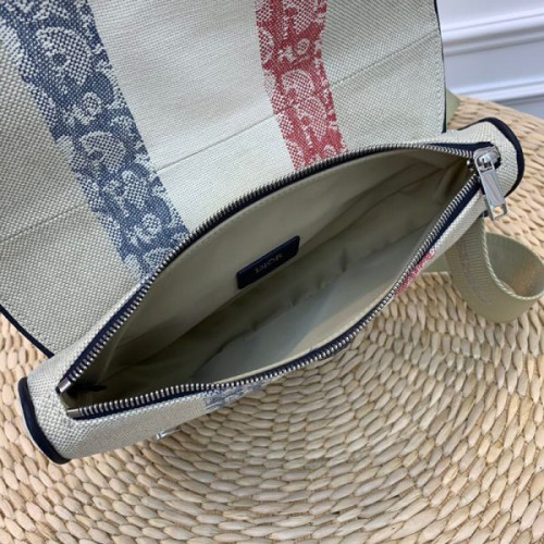 D*or-saddle-7-2-4-2-5-2-3