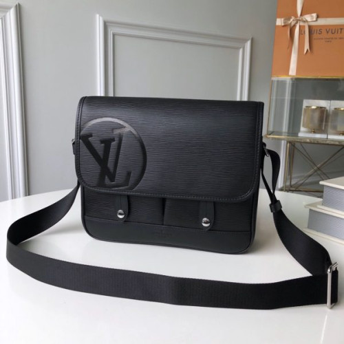 l0*is-V*t0n-messenger-4