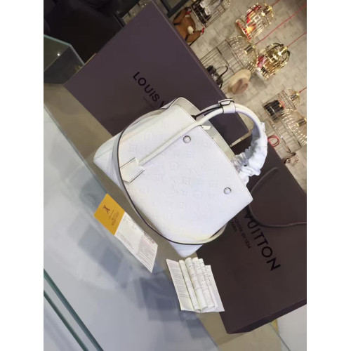 l0*is-V*t0n-montaigne-replica-bag-5